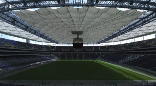 retractable-roof-football-stadium